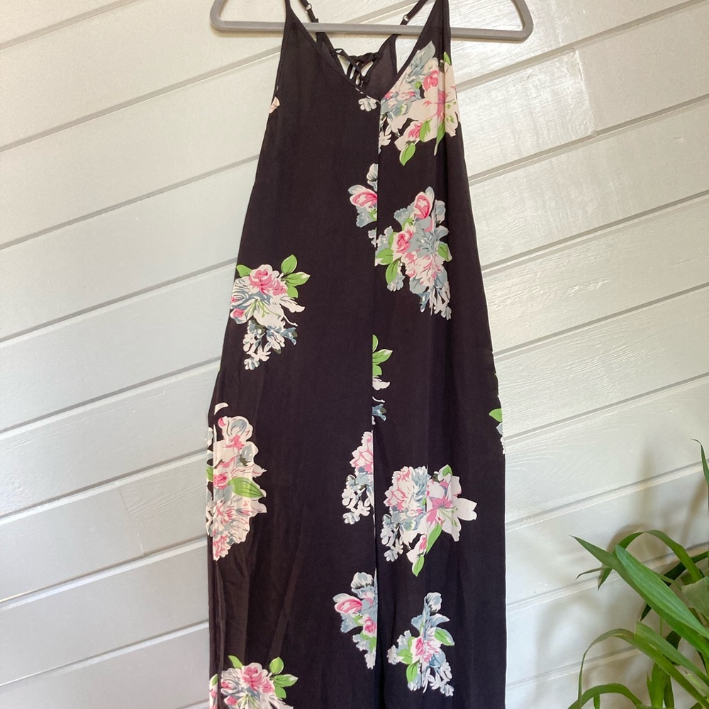 Floral jumpsuit size S from target Never been worn